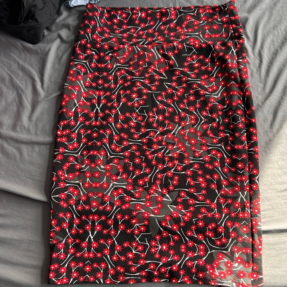 LuLaRoe Red and black Floral skirt